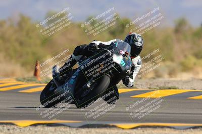 media/Nov-06-2022-SoCal Trackdays (Sun) [[208d2ccc26]]/Turn 7 Set 2 (1050am)/